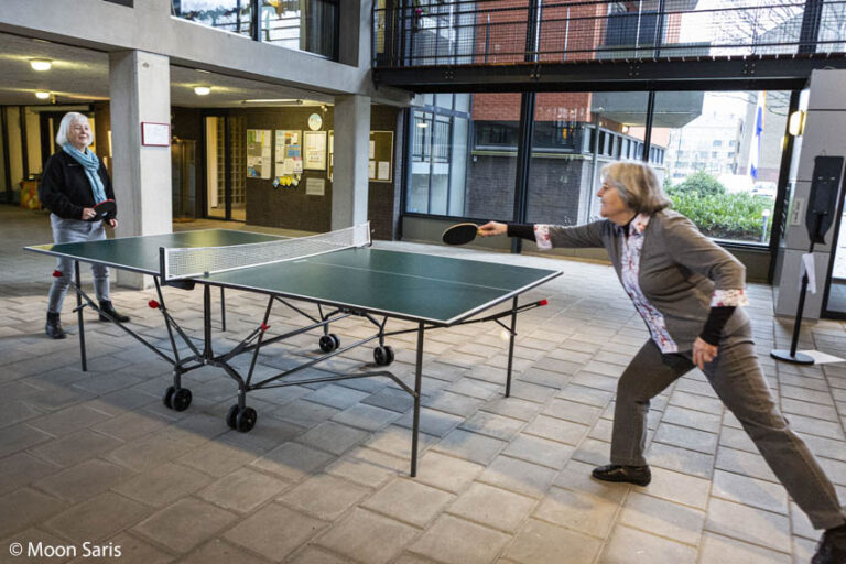 Dit beeld is vrij van rechten voor de LVGO en mag voor alle media van de LVGO worden gebruikt met naamsvermelding Moon Saris of door de LVGO naar de media worden gestuurd voor gebruik bij een artikel over de LVGO met een vermelding van de credit: Moon Saris. Alle andere organisaties en personen moeten toestemming vragen bij de maker en een fee betalen voor gebruiksrecht.